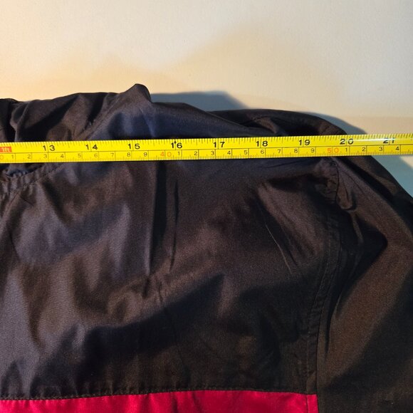 Mountain Ridge Windbreaker - Picture 4 of 6